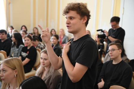 Нина Останина встретилась с преподавателями и студентами Герценовского университета в Санкт-Петербурге