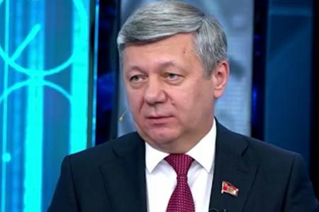 Дмитрий Новиков на Первом канале о провальной логике Зеленского и схватке националистов с глобалистами в США