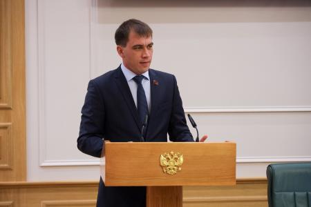 Лидер херсонских коммунистов Рамиль Замалетдинов принял участие в заседании Комитета Совета Федерации по науке, образованию и культуре