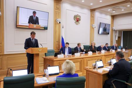 Лидер херсонских коммунистов Рамиль Замалетдинов принял участие в заседании Комитета Совета Федерации по науке, образованию и культуре