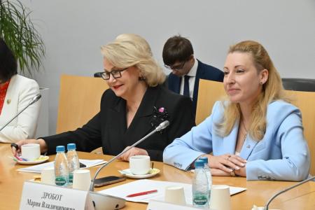 Н.А. Останина и М.В. Дробот встретились в Москве с делегацией Союза женщин Вьетнама