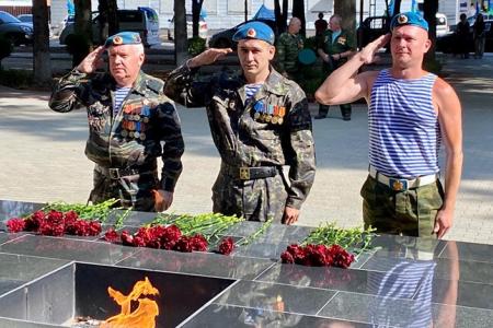 Краснодарский край. Руководитель Кореновского райкома КПРФ Дмитрий Набок стал участником СВО