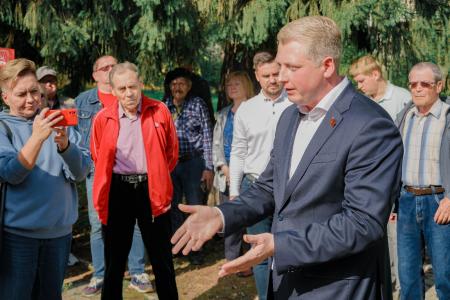 Свердловская область. Ревдинцы провели акцию протеста в защиту памятника Ленину
