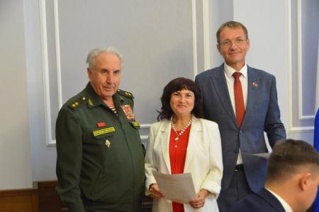 Ростовская область. Депутаты КПРФ обсудили на круглом столе тему деятельности военных волонтеров