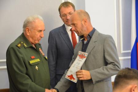 Ростовская область. Депутаты КПРФ обсудили на круглом столе тему деятельности военных волонтеров
