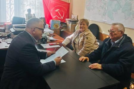 Руководитель фракции в Мособлдуме КПРФ Александр Наумов провел прием граждан в Ленинском городском округе