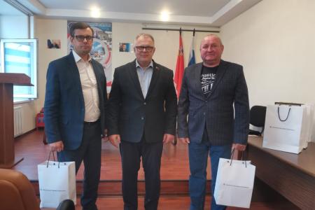 Руководитель фракции КПРФ в Мособлдуме Александр Наумов поздравил работников автопассажирского транспорта в Ступино и Кашире