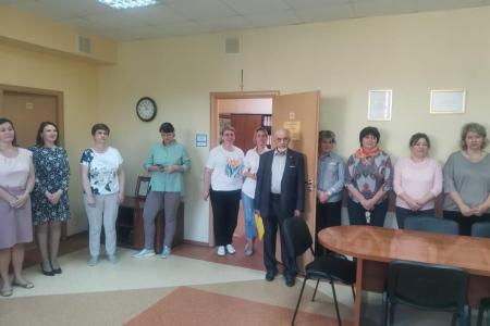 Руководитель фракции КПРФ в Мособлдуме Александр Наумов: «Социальные работники: есть такая профессия - людям помогать!»
