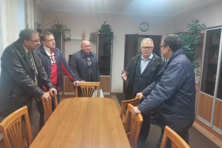 Руководитель фракции КПРФ в Мособлдуме Александр Наумов поздравил работников автопассажирского транспорта в Ступино и Кашире