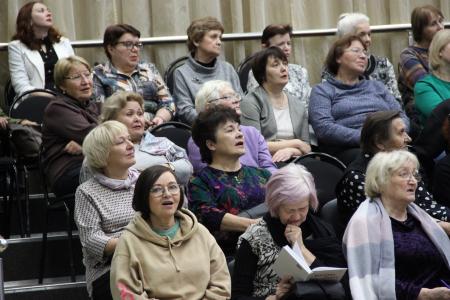 Томская область. При поддержке КПРФ состоялся вечер памяти писателей-коммунистов Сергея Заплавного и Тамары Калёновой