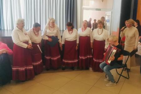 Руководитель фракции КПРФ Александр Наумов: Подрастающее поколение должно учиться у ветеранов патриотизму и любви к Родине!