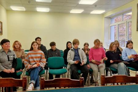 В «Совхозе им. Ленина» пермским школьникам показали, как выглядит сельхозпредприятие будущего