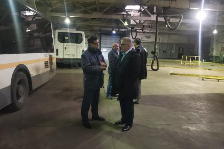 Руководитель фракции КПРФ в Мособлдуме Александр Наумов поздравил работников автопассажирского транспорта в Ступино и Кашире