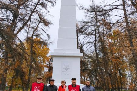 Тамбовские коммунисты и комсомольцы провели серию акций в честь Дня рождения комсомола