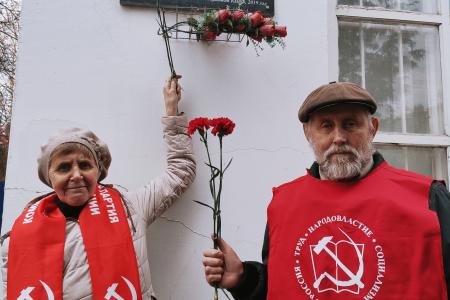 Тамбовские коммунисты и комсомольцы провели серию акций в честь Дня рождения комсомола