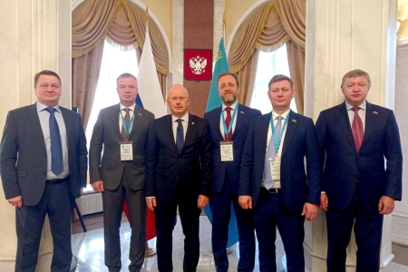 Первый секретарь Нижегородского обкома КПРФ Владислав Егоров: «Добрососедство, сотрудничество и взаимопомощь — основа содружества России и Казахстана»