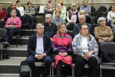 Томская область. При поддержке КПРФ состоялся вечер памяти писателей-коммунистов Сергея Заплавного и Тамары Калёновой
