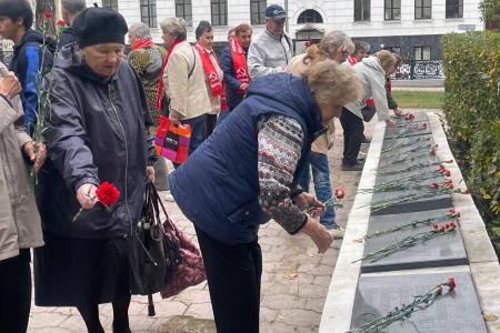 Тульские коммунисты почтили память защитников Советской власти