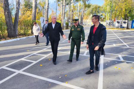 Виктор Соболев встретился со студентами Тюменского госуниверситета, посетил новый корпус и военно-учебный центр вуза