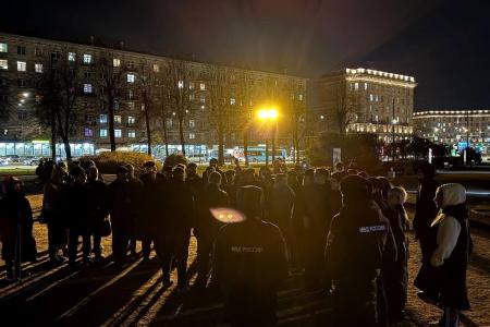 Санкт-Петербург (Ленинград): День рождения комсомольской организации отметили на площади