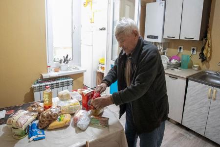 Калмыкия. Поздравления от коммунистов  с Днем пожилых людей и 145-летием Оки Городовикова
