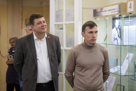 Удмуртская Республика. Депутаты КПРФ посетили литературный музей-квартиру писателя Г.Д. Красильникова