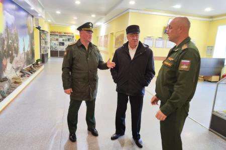 Виктор Соболев посетил Тюменское высшее военно-инженерное командное училище