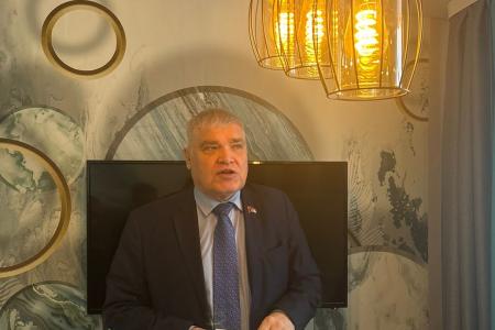 Лидер омских коммунистов Андрей Алехин продолжает встречаться с районными активами