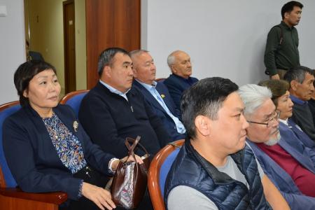 Первый секретарь Калмыцкого рескома партии Николай Нуров выступил на презентации книги видного государственного деятеля