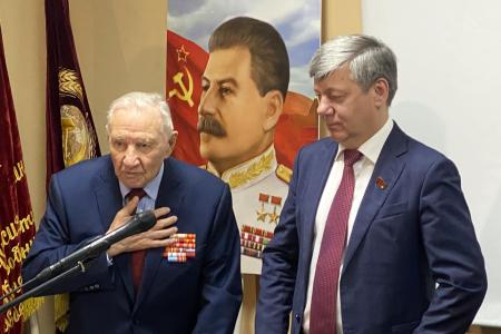Д.Г. Новиков на учебном семинаре в Ленинском райкоме Москвы: “Марксизм-ленинизм – основа партийного анализа и политических решений для коммунистов”