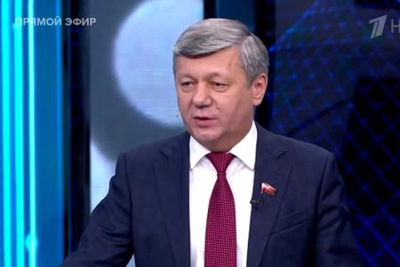 Дмитрий Новиков на Первом канале о фашизме, порождаемом капитализмом, и о социализме, дающем спасение от «коричневой чумы»