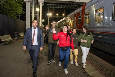 Заместитель Председателя Народного Совета ДНР Н.О. Сытов принял участие в отправке поезда с беженцами в Подмосковье