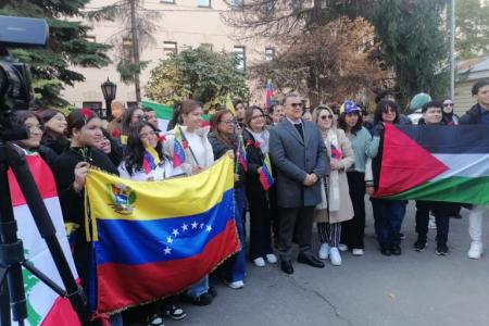 В Москве прошел митинг солидарности с народами Ближнего Востока, ставшими жертвами агрессии со стороны Израиля