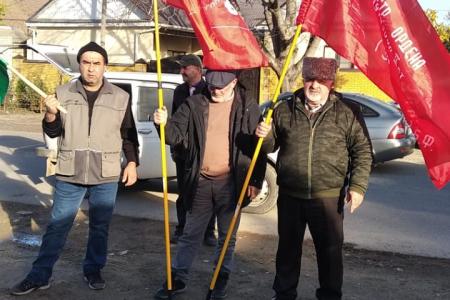 Лидер коммунистов Карачаево-Черкесии Кемал Бытдаев рассказал товарищам об итогах Пленума ЦК КПРФ