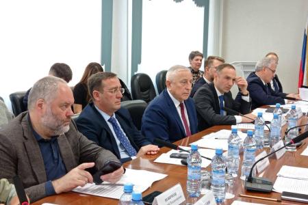 Репортаж о рабочей поездке Н.М. Харитонова в Сахалинскую область