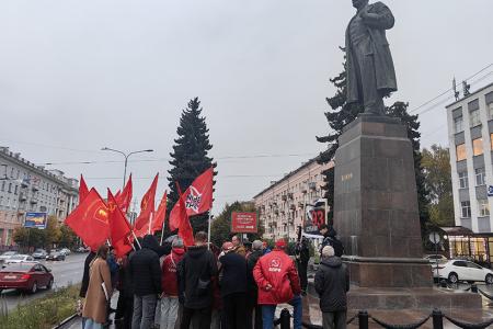 Иваново. Акция Памяти расстрелянных защитников Верховного Совета в октябре 1993 года