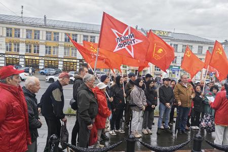 Иваново. Акция Памяти расстрелянных защитников Верховного Совета в октябре 1993 года