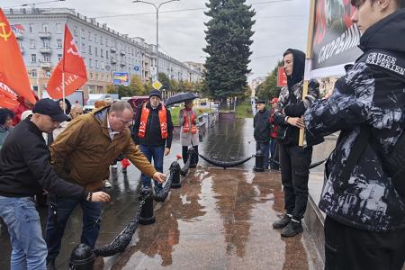 Иваново. Акция Памяти расстрелянных защитников Верховного Совета в октябре 1993 года