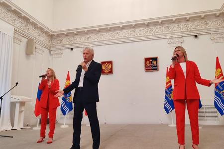 Первый секретарь Ивановского обкома КПРФ Александр Бойков поздравил областное отделение «Союза писателей» с юбилеем