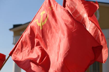Без срока давности. акция мордовских коммунистов в память событий "Черного октября"