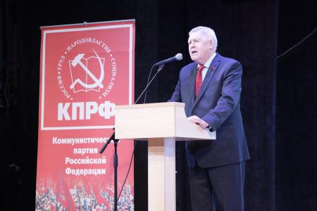 «Ленин жил, Ленин жив, Ленин будет жить!» В Якутске пытаются переименовать площадь В.И. Ленина