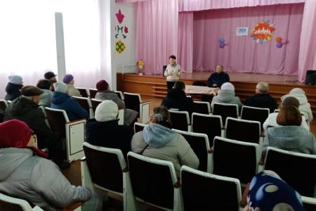 Лидер коммунистов Тюменской области Тамара Казанцева встречается с избирателями в сельской местности