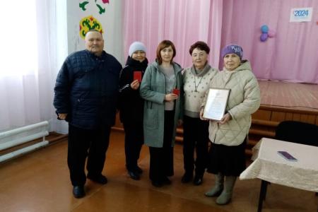 Лидер коммунистов Тюменской области Тамара Казанцева встречается с избирателями в сельской местности