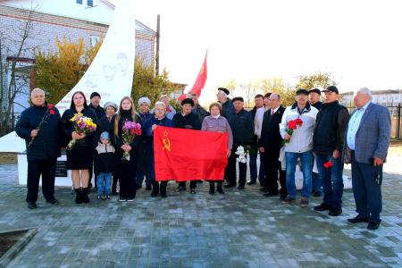 Коммунисты и комсомольцы Брянщины отметили 106-ю годовщину Ленинского комсомола