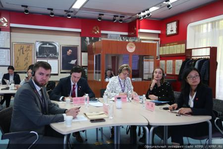 Делегация КПРФ в КНР посетила родину Си Цзиньпина
