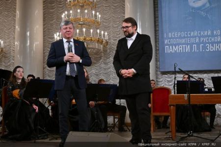 Митинг в Вологде. Да здравствует Великий Октябрь!
