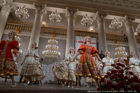 В Москве при поддержке КПРФ состоялся праздничный концерт ко Дню Комсомола и в честь защитников героического Донбасса