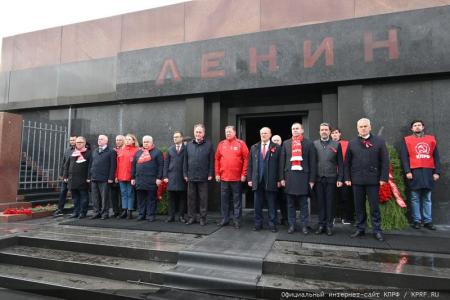 Рожденный в горниле Великого Октября!