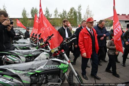 130-й гуманитарный конвой от КПРФ для фронта и Победы