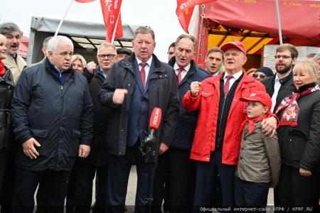130-й гуманитарный конвой от КПРФ для фронта и Победы